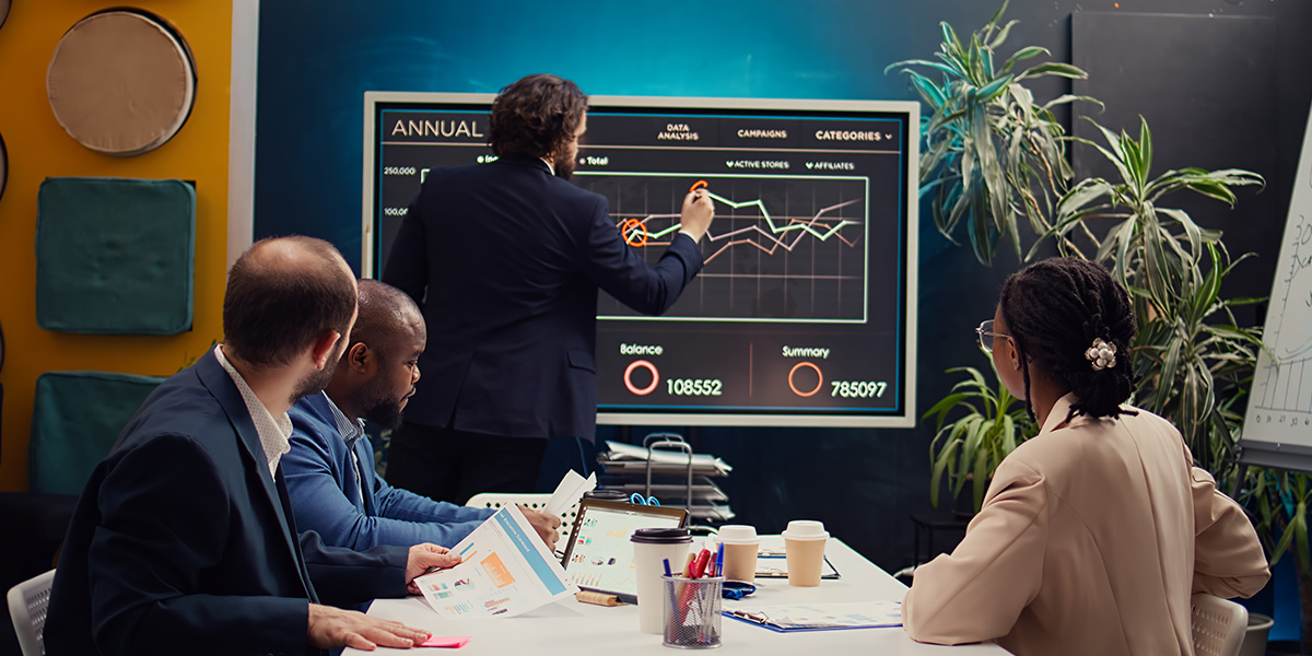 Best Stocks to Buy Before Earnings Season: Companies Investors Are Watching Closely